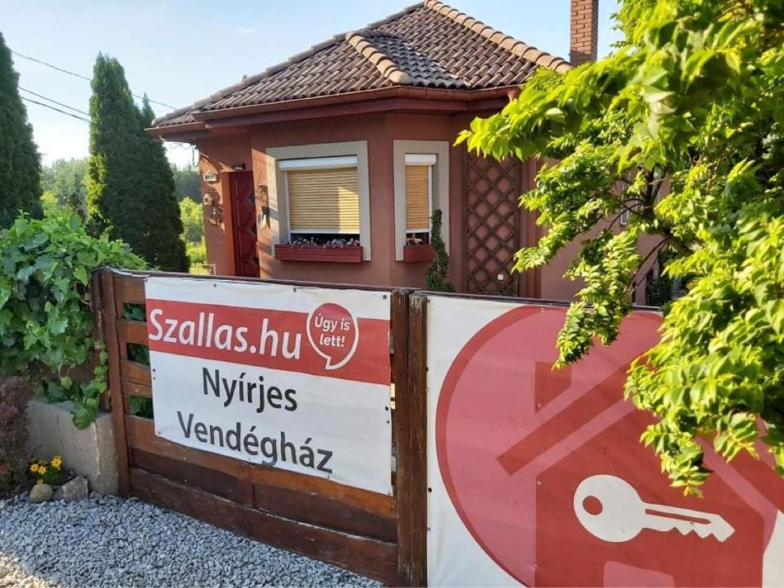 Nyirjes Vendeghaz 호텔 Balassagyarmat 외부 사진